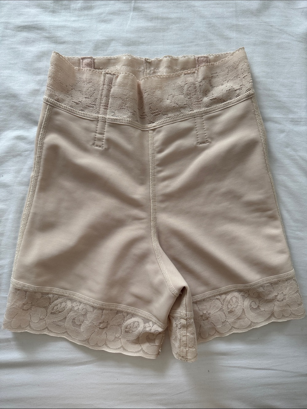 High-Waist Lace Trim Shaping Shorts in Beige